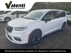 2026 Chrysler Pacifica Select Passenger Van