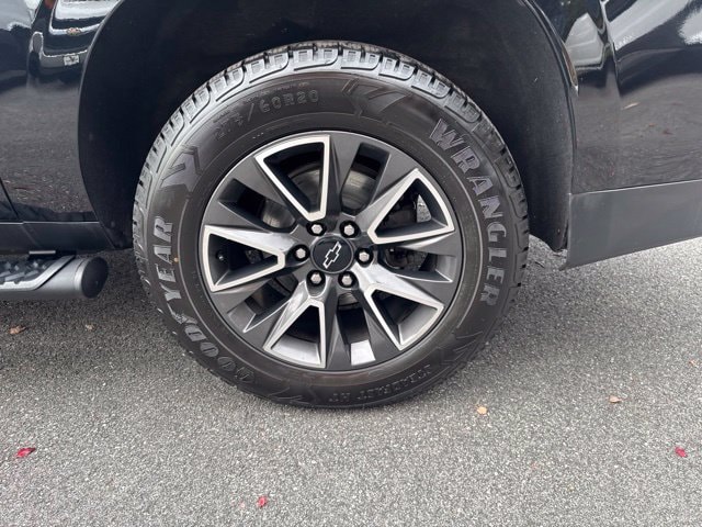2021 Chevrolet Suburban Z71 - Photo 7
