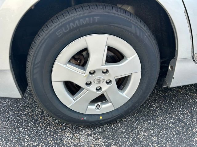 2010 Toyota Prius Two photo 4