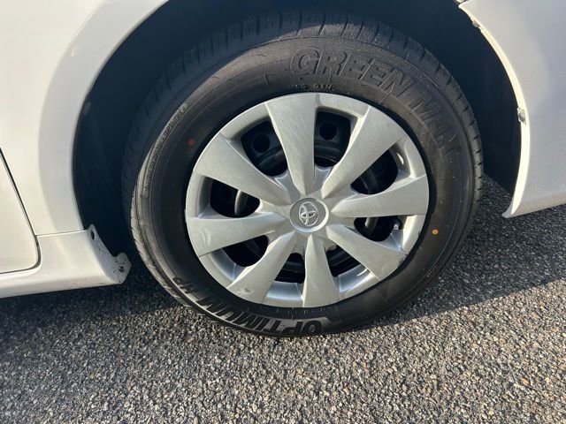 2012 Toyota Corolla L photo 2