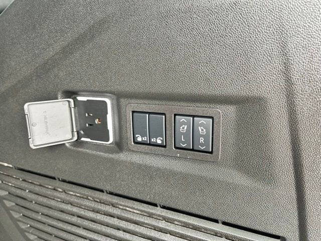 2025 Chevrolet Tahoe High Country - Photo 9