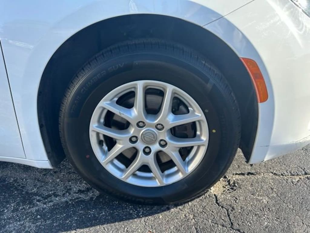 Used 2020 Chrysler Voyager LXI Van Passenger Van