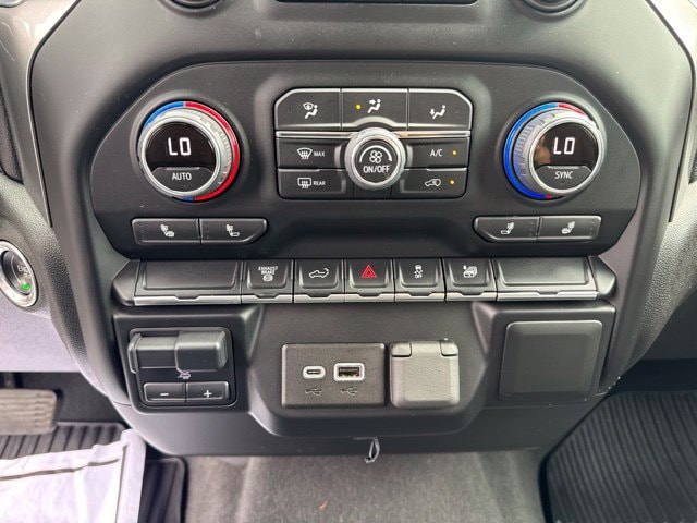 2022 Chevrolet Silverado 3500HD LT - Photo 20