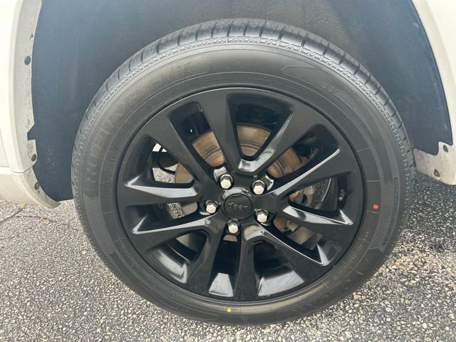 2019 Jeep Grand Cherokee Altitude photo 4
