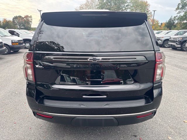 2021 Chevrolet Suburban Z71 - Photo 6