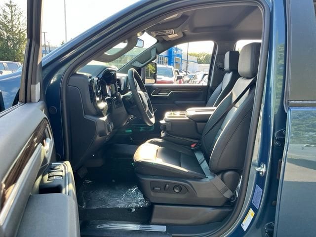 2026 Chevrolet Silverado 3500 HD LT - Photo 17