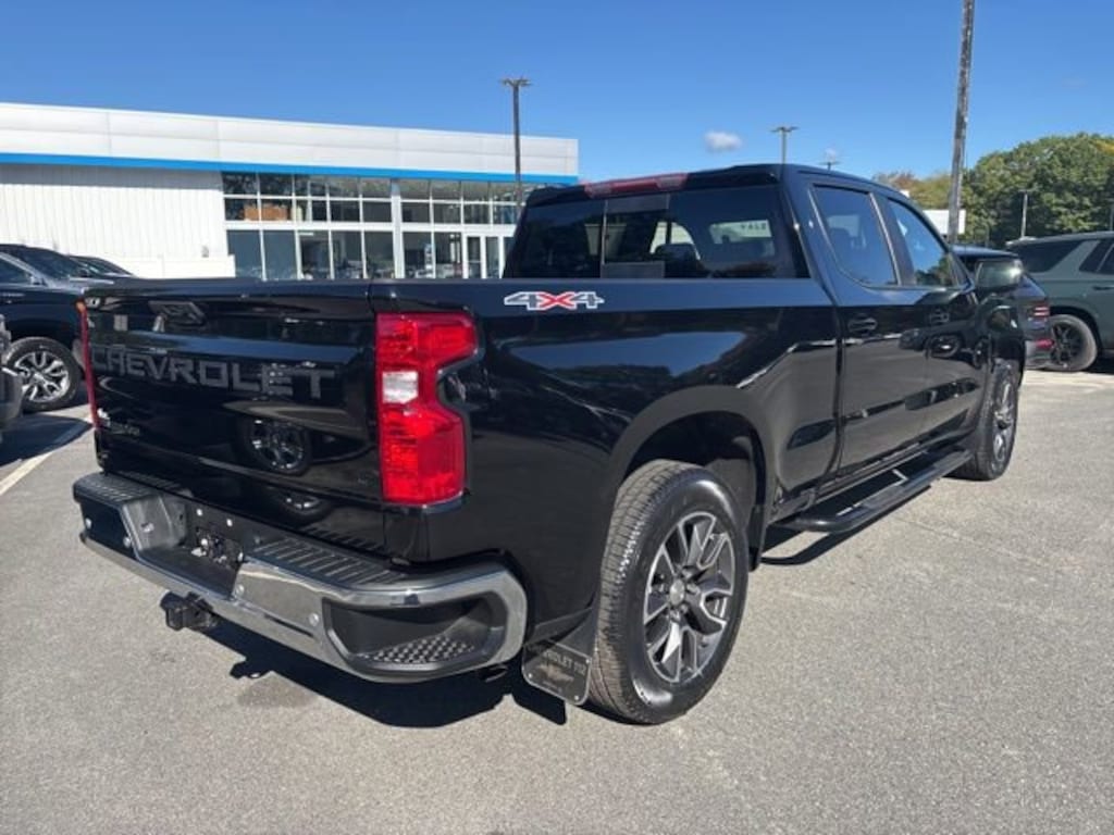 Used 2022 Chevrolet Silverado 1500 LT Truck Crew Cab