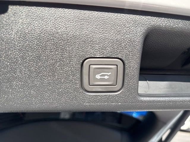 2026 Chevrolet Equinox EV 2LT - Photo 8