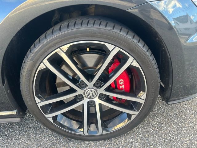 2017 Volkswagen Golf GTI S photo 2