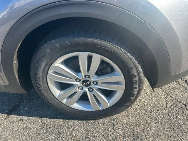 Used 2019 Kia Sportage LX with VIN KNDPM3AC8K7519210 for sale in Stonington, CT