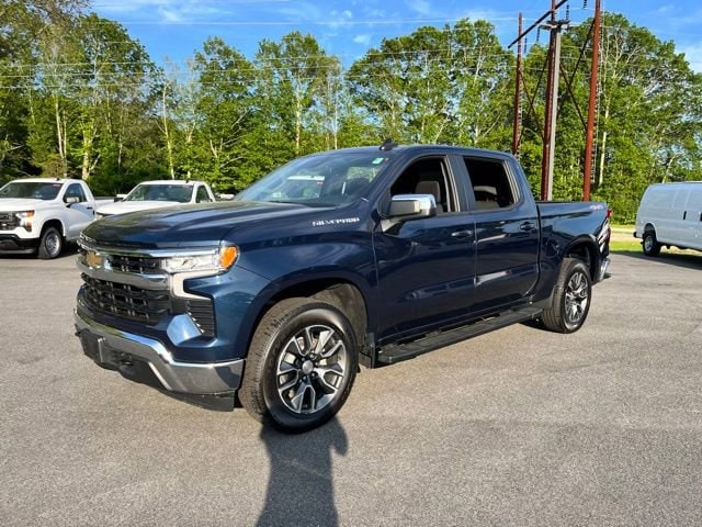 Used 2022 Chevrolet Silverado 1500 LT with VIN 1GCPDKEK0NZ621962 for sale in Mystic, CT