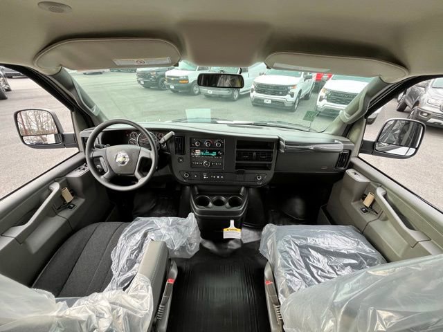 2026 Chevrolet Express Cargo Work Van - Photo 27