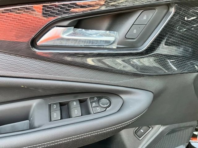 2024 Chevrolet Blazer EV LT - Photo 16