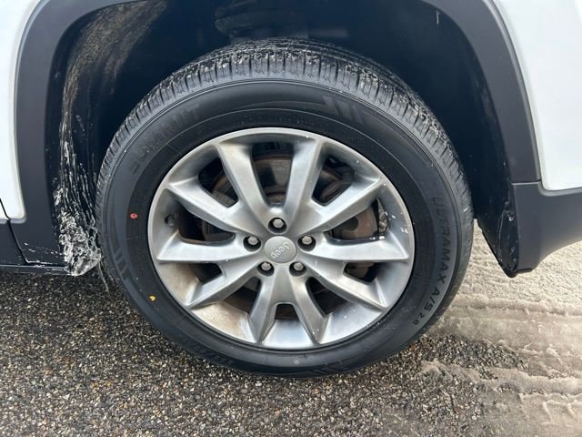 Used 2018 Jeep Cherokee Limited with VIN 1C4PJMDB2JD526767 for sale in Stonington, CT