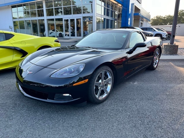 Used 2008 Chevrolet Corvette Base with VIN 1G1YY26W585109855 for sale in Mystic, CT