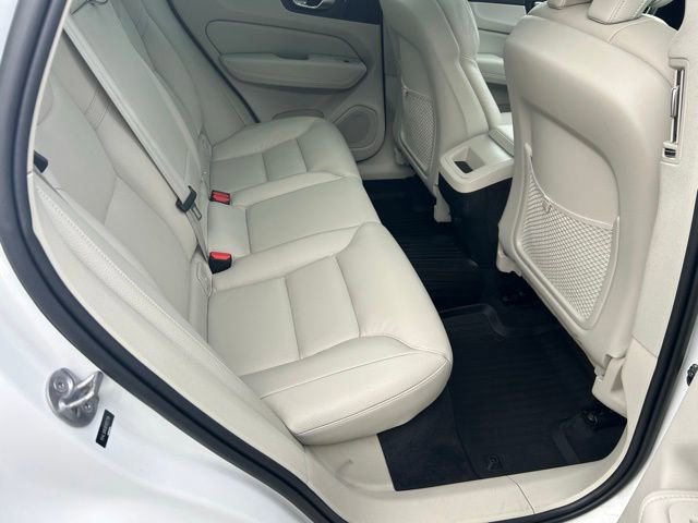 2023 Volvo XC60 Plus - Photo 20