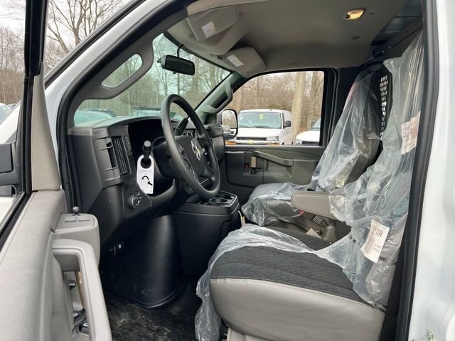 2026 Chevrolet Express Cargo Work Van - Photo 22