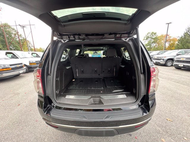 2021 Chevrolet Suburban Z71 - Photo 9
