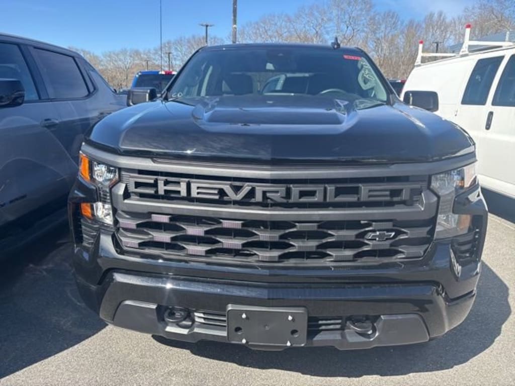 New 2026 Chevrolet Silverado 1500 Custom Truck