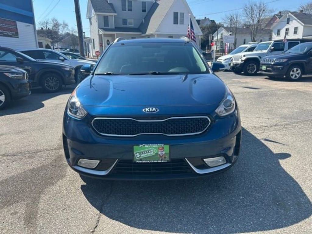 Used 2017 Kia Niro Touring SUV