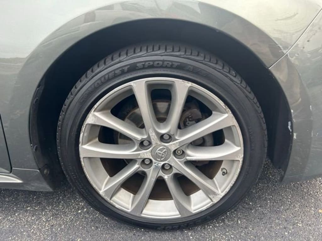 Used 2014 Toyota Avalon Limited Sedan