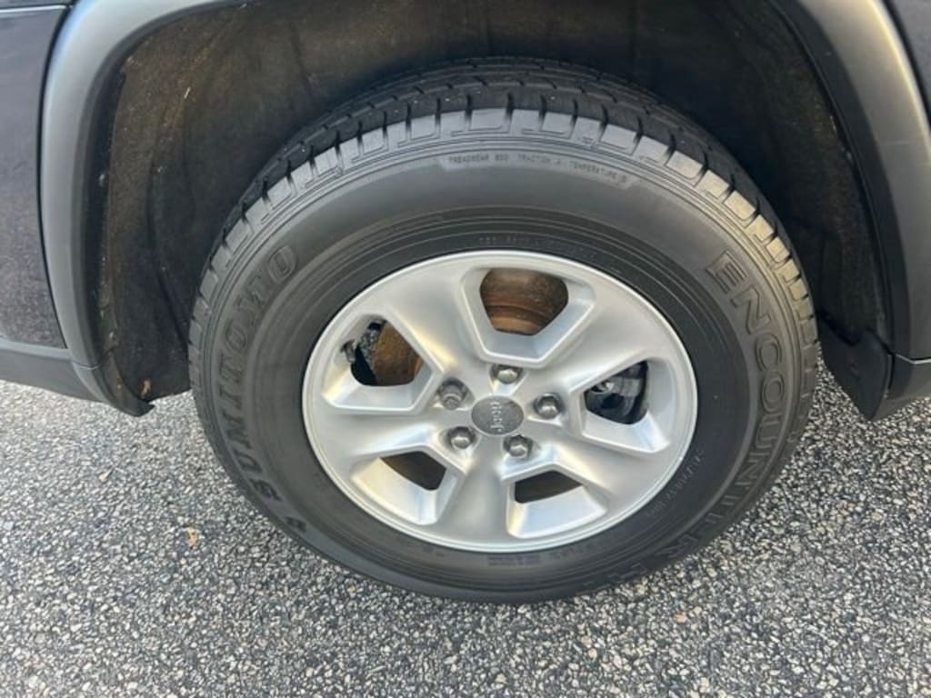 Used 2014 Jeep Grand Cherokee Laredo SUV