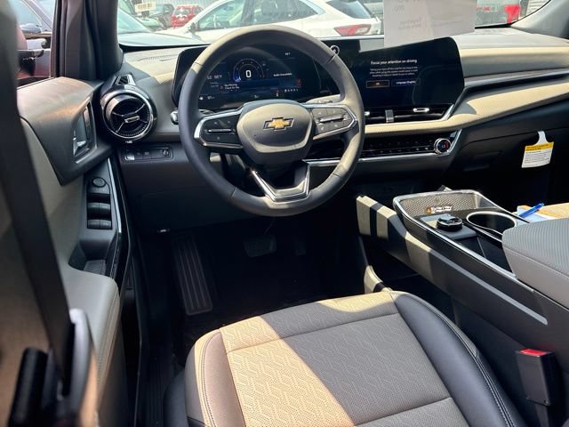 2026 Chevrolet Equinox LT - Photo 13