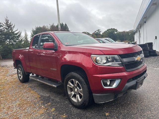 2017 Chevrolet Colorado Z71 photo 3