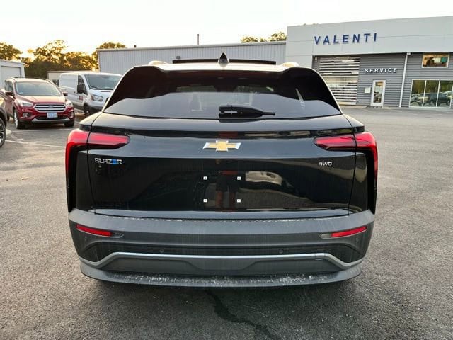 2024 Chevrolet Blazer EV LT - Photo 7