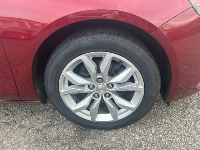 Used 2016 Chevrolet Impala 2LT with VIN 2G1115S31G9181589 for sale in Stonington, CT