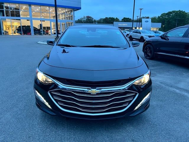 2024 Chevrolet Malibu 1LT photo 3