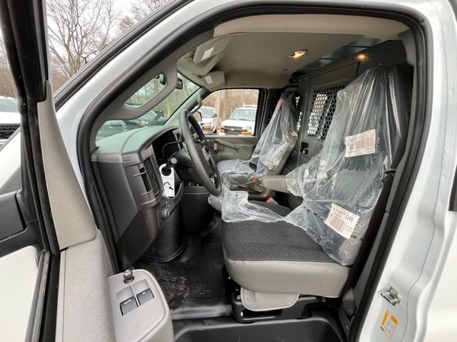 2026 Chevrolet Express Cargo Work Van - Photo 23