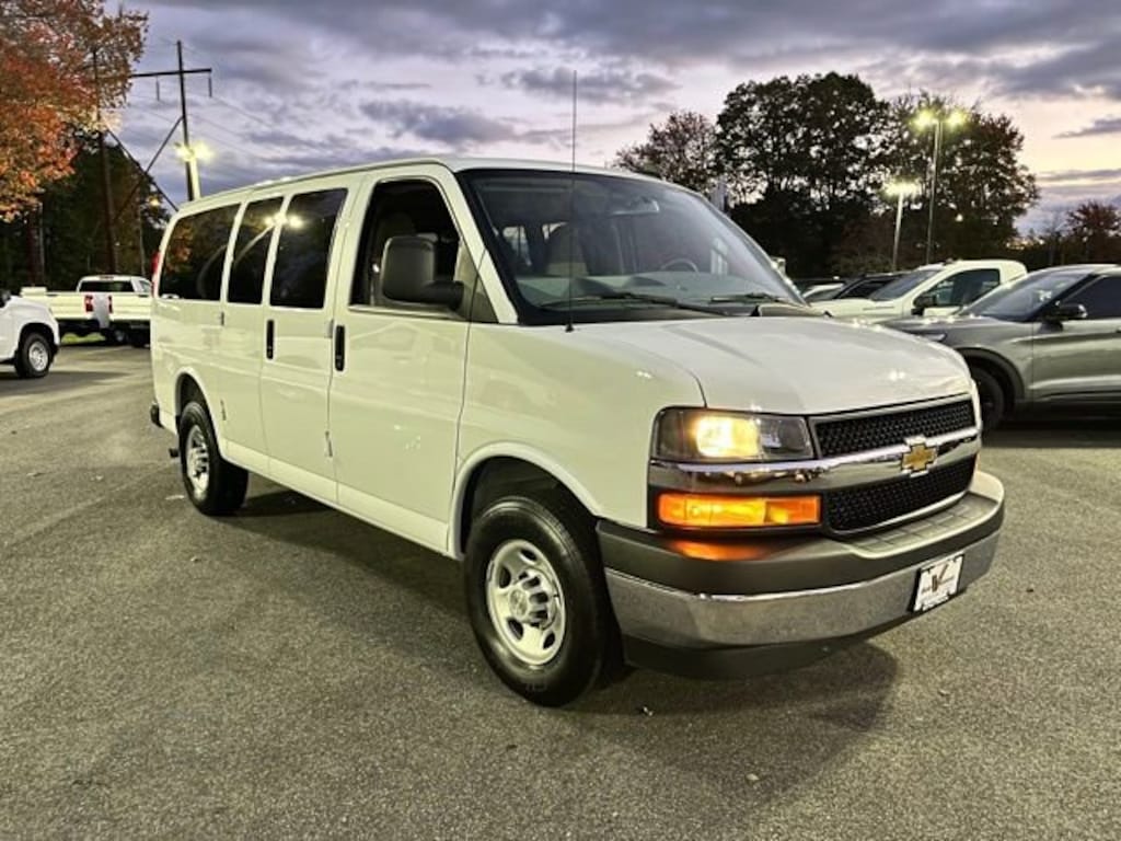 Used 2025 Chevrolet Express Passenger 3500 1LS Van Passenger Van