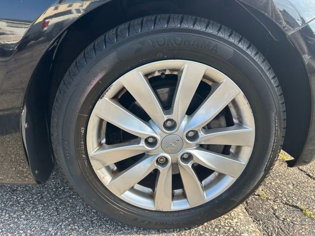 Used 2016 Kia Forte LX with VIN KNAFX4A62G5604983 for sale in Stonington, CT