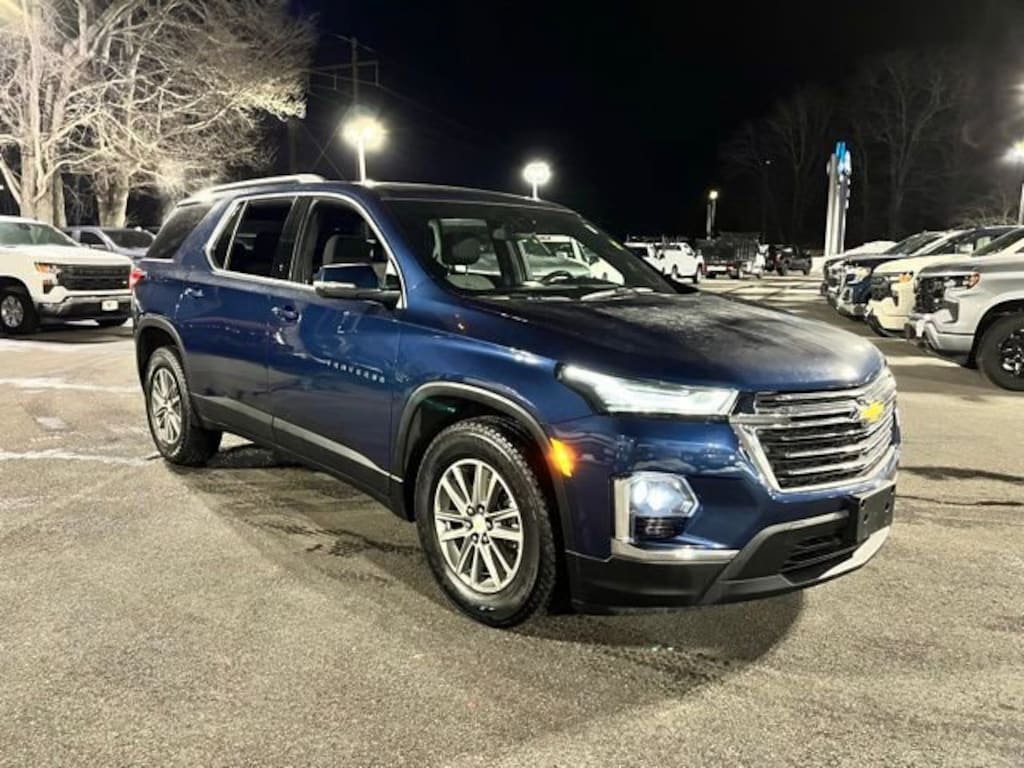 Used 2023 Chevrolet Traverse LT Cloth SUV