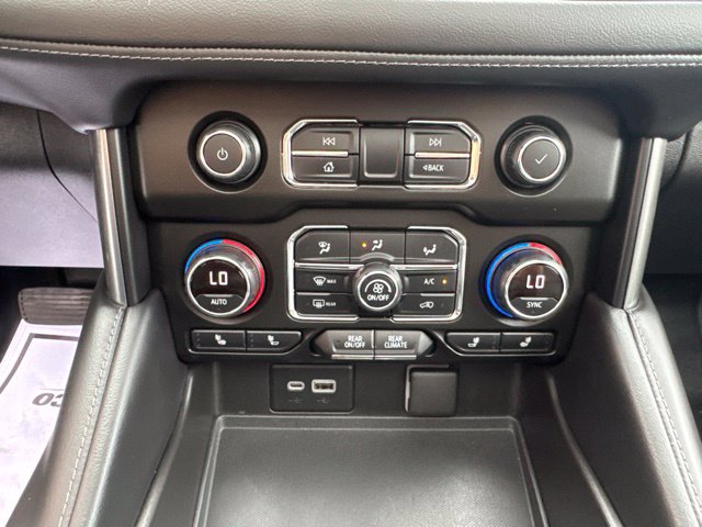 2021 Chevrolet Suburban Z71 - Photo 19