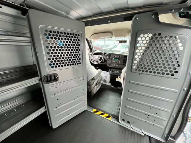 2026 Chevrolet Express Cargo Work Van - Photo 18