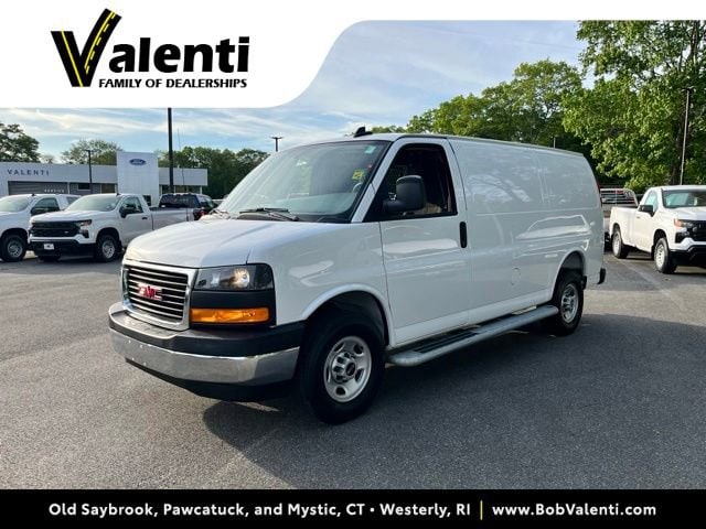 2025 GMC Savana 2500's photo