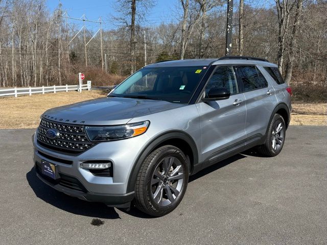 2022 Ford Explorer XLT photo 2