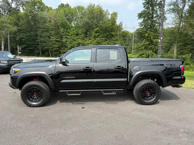 2023 Toyota Tacoma TRD Pro photo 3