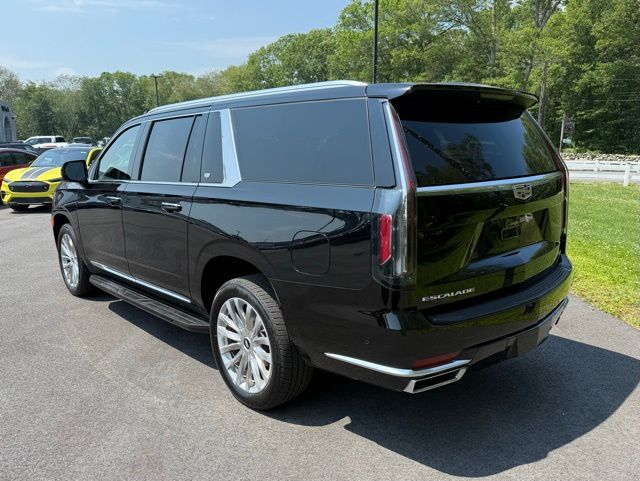 2022 Cadillac Escalade ESV Premium Luxury photo 4