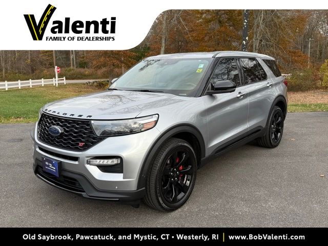 2021 Ford Explorer ST's photo