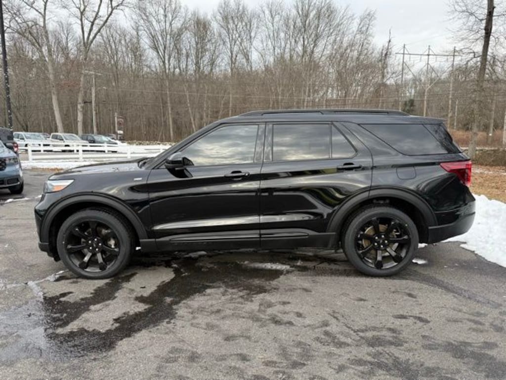 Used 2023 Ford Explorer ST-Line SUV