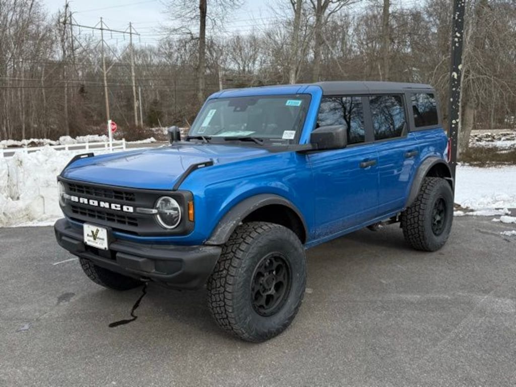 New 2025 Ford Bronco Base SUV