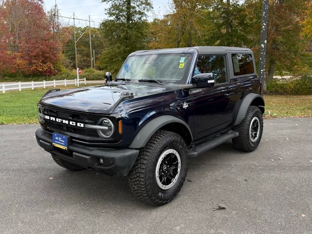 2021 Ford Bronco Outer Banks photo 2
