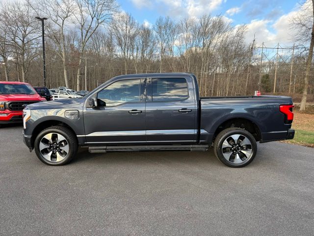 2022 Ford F-150 Lightning photo 3