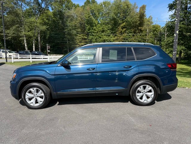 2019 Volkswagen Atlas V6 S photo 3