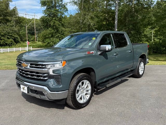 2025 Chevrolet Silverado 1500 LTZ photo 2