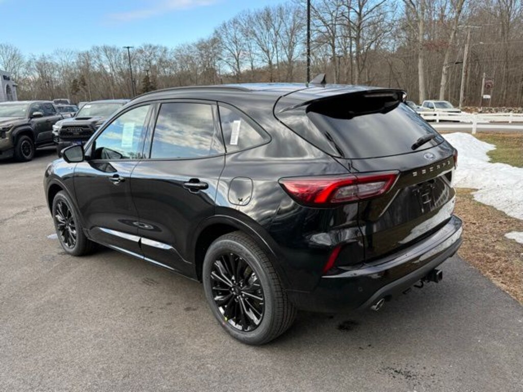 New 2026 Ford Escape ST-Line Elite SUV