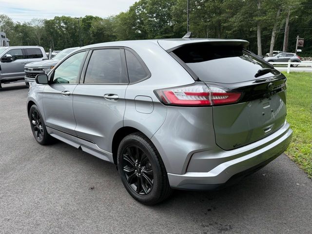 2024 Ford Edge SE photo 4